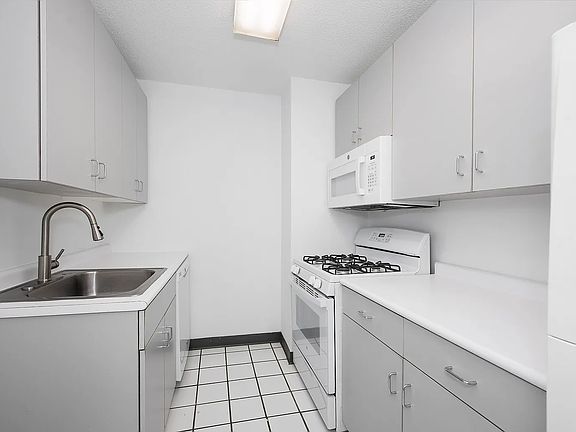 2nd image of 429 E 52nd St APT 11G