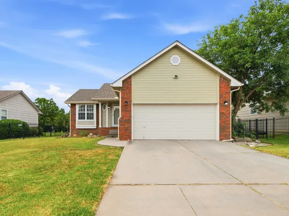 882 S Bedford Ct, Wichita, KS 67207