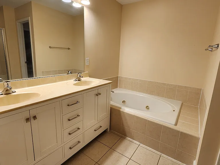 6004 Kohler Ln — Photo 13