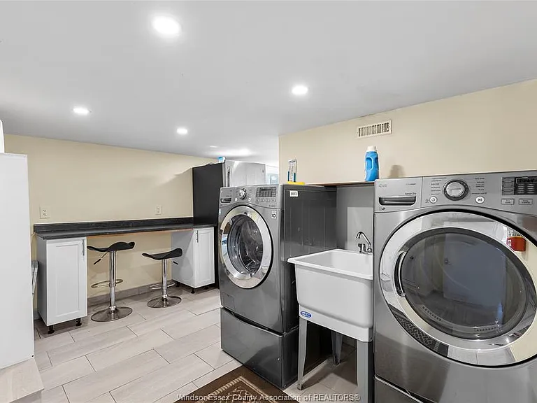 609 Saint Joseph St #3 — Photo 37