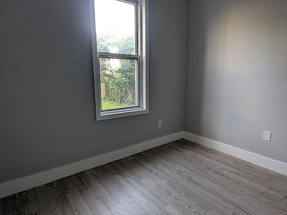5th image of 88 Wallis Ave #12E