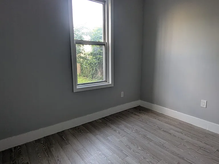 88 Wallis Ave #12E — Photo 5