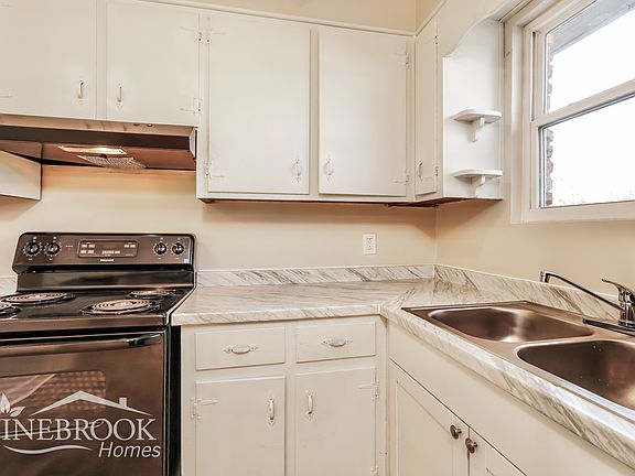 5th image of 2725 Glenn Hills Ct
