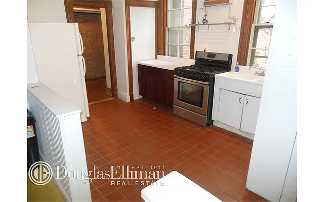 Rented by Douglas Elliman | media 34