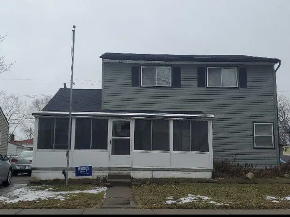 22708 Raymond St, Saint Clair Shores, MI 48082