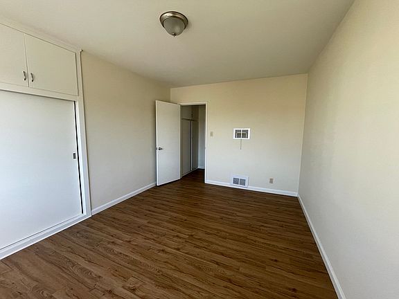 2nd image of 1137 E California Ave #22