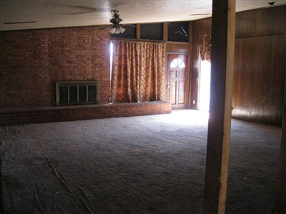 4th image of 2212 N Washington Ave