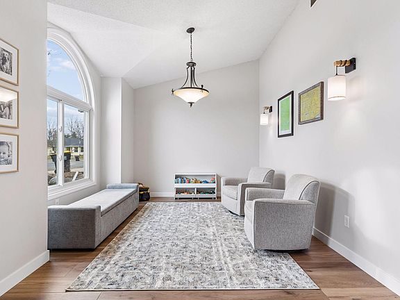 3rd image of 2030 Sibley View Ct