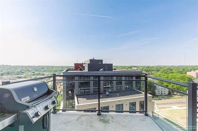 625 N Segoe Rd — Photo 11