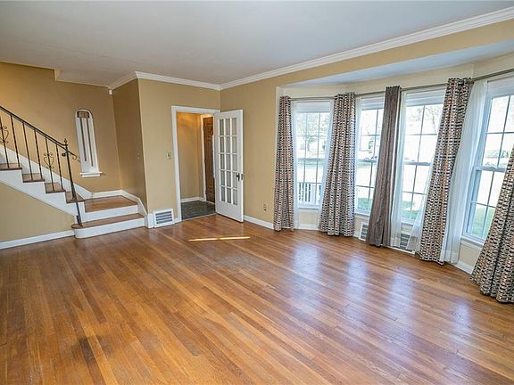 2nd image of 1219 S Belvoir Blvd
