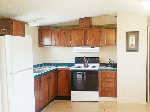 2nd image of 16055 N State Highway 16 Unit 1