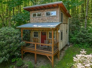 477 Locust Dr, Maggie Valley, NC 28751