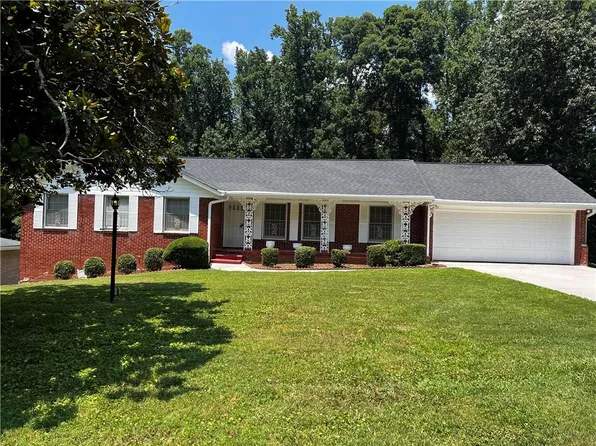 195 Fielding Ln SW, Atlanta, GA 30311