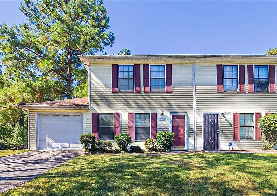 2637 Lantern Ln