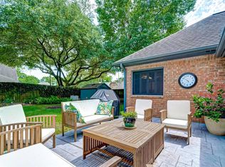 1106 Dunhaven Ct, Houston, TX 77062