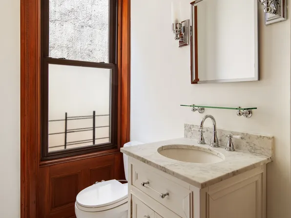 156 Prospect Park West image 10 of 10