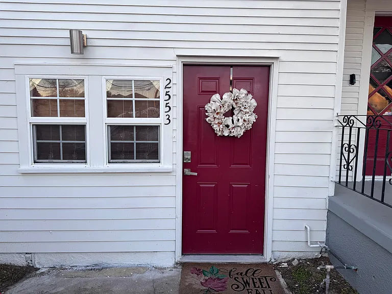 2553 Elder St — Photo 8