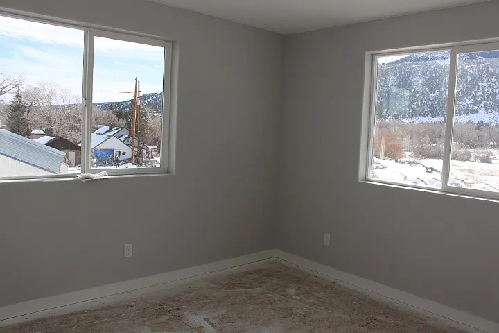 203 True Ave #B — Photo 12