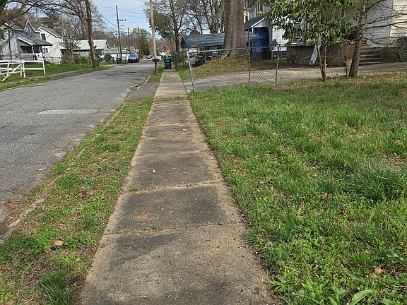 5th image of 304 Elm St #L3