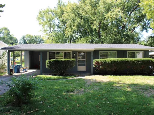 2509 Nettie Dr, Saint Charles, MO 63301