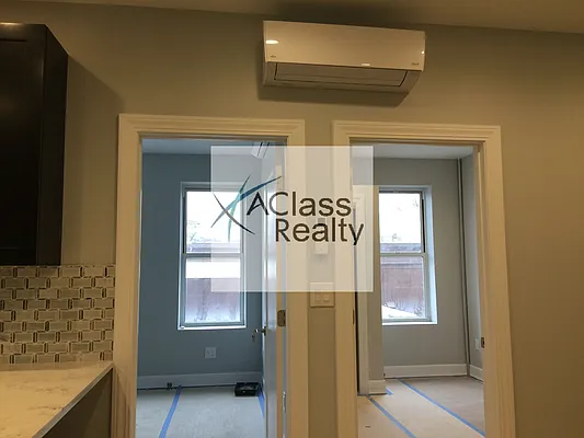 Rented by A Class Realty Long Island City LLC | media 7