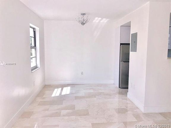 3rd image of 240 Collins Ave APT 3G