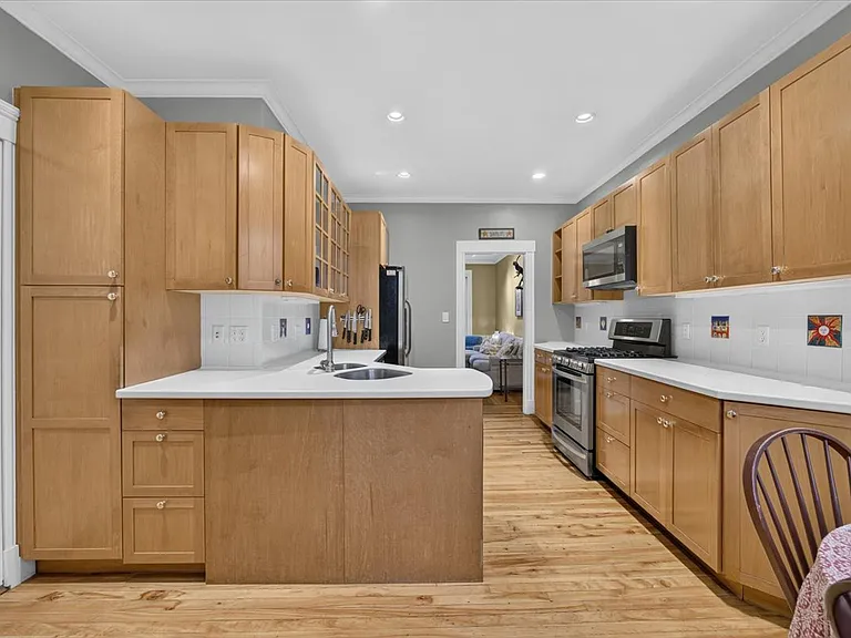 138 Sewall Ave #C — Photo 16