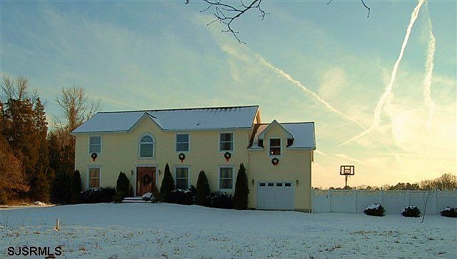 1st image of 124 Lees Ln