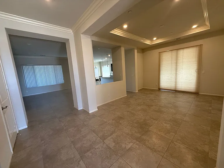 19255 Castana St — Photo 10