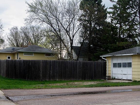 Detached garage alley access
