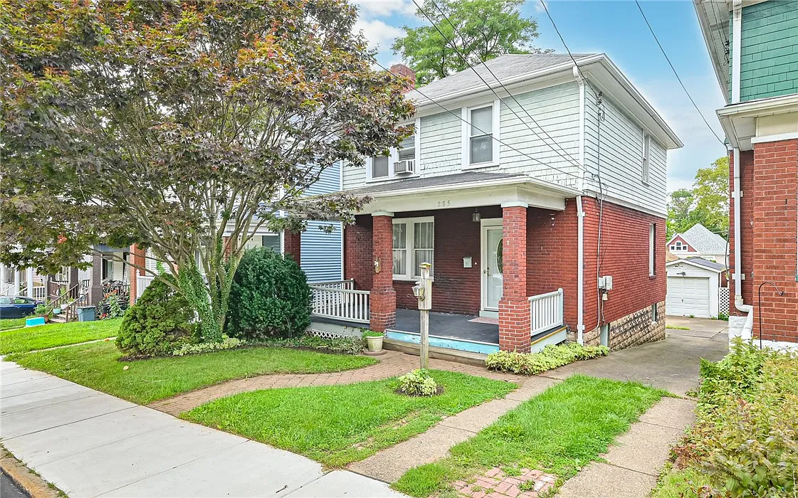 285 McKinley Ave photo 1