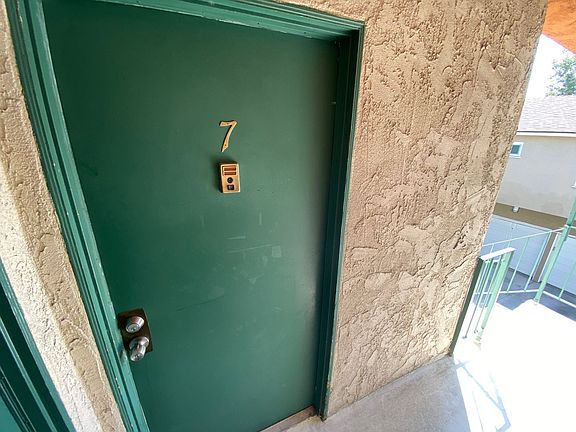 2nd image of 3359 Mentone Ave APT 7