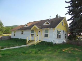 32 Schoolhouse Rd, Naples, ID 83847