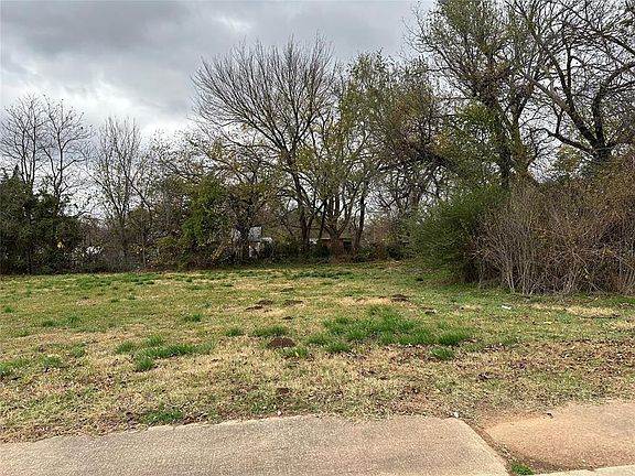 2nd image of 521 E Washington St Lot 21