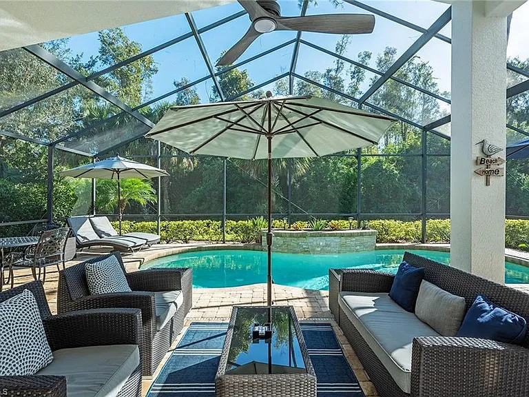 2438 Butterfly Palm Dr — Photo 14