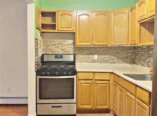 241 Amboy St APT 1, Brooklyn, NY 11212