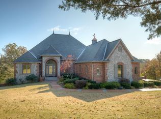 2403 Sandstone Way, Loma Linda, MO 64804