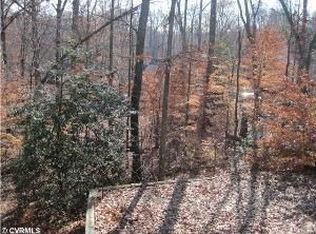 10201 Eastman Ct, North Chesterfield, VA 23236