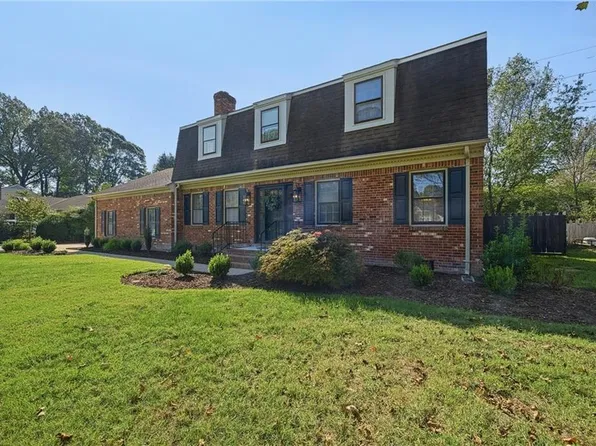 1783 Duke Of Norfolk Quay, Virginia Beach, VA 23454