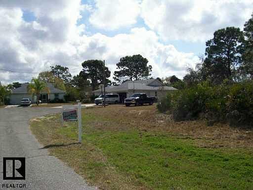 5th image of 139 Swan Dr
