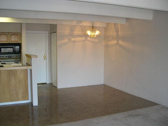 3rd image of 1433 N Williams St APT 800