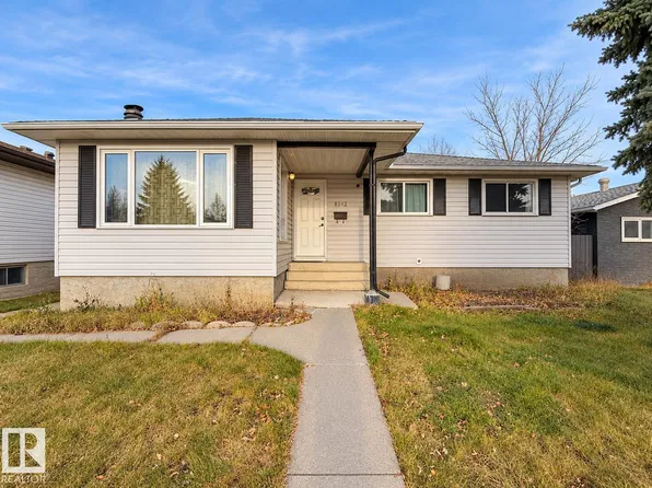 8412 35th Ave NW, Edmonton, AB T6K 0C6
