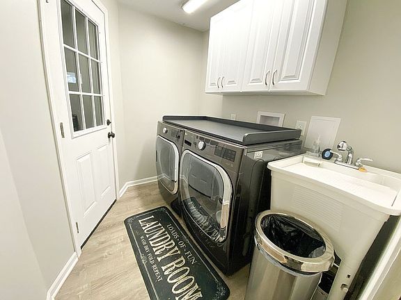 2nd image of 2744 Virginia Dr