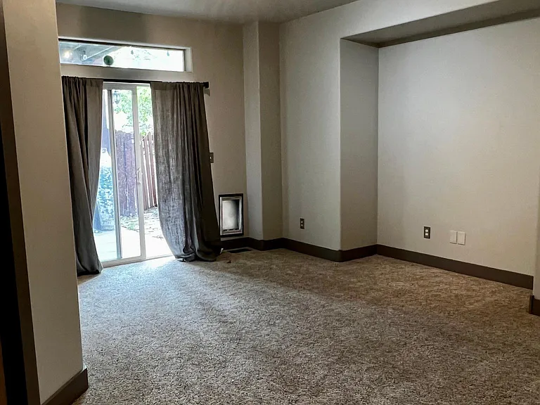 6629 Trout Creek Ct — Photo 12