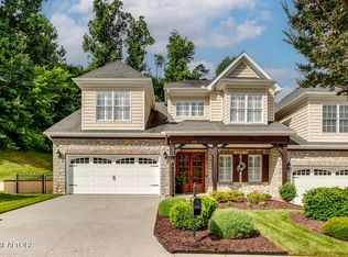 10118 Autumn Valley Ln, Knoxville, TN 37922