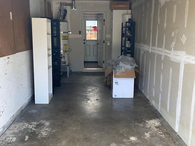 1246 E Hamilton Ave — Photo 19