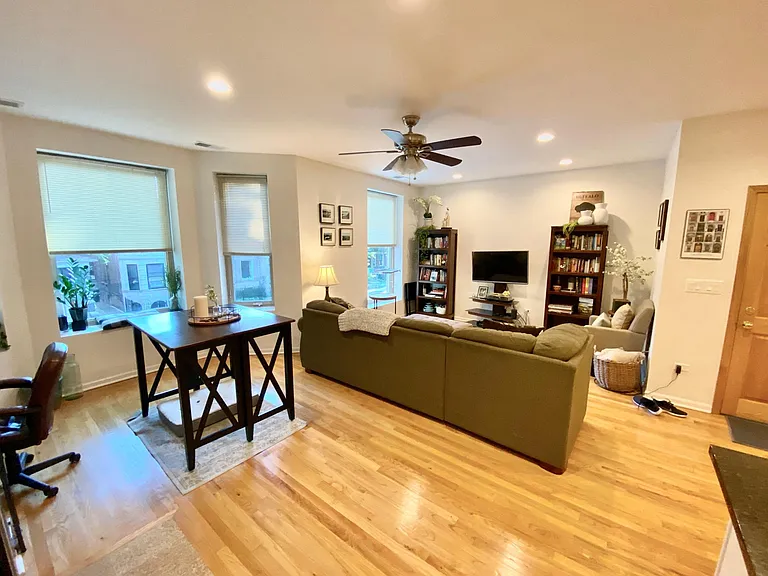 2429 N Albany Ave #2 — Photo 9