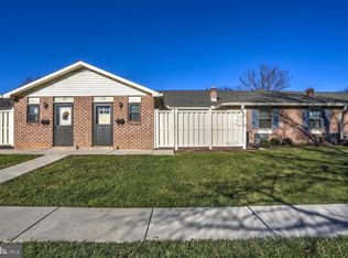 153 Valleybrook Dr, Lancaster, PA 17601
