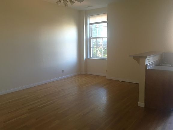 4th image of 511 Two West 7th St #509-2