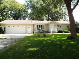 2008 N Raymond Rd, Dewar, IA 50623